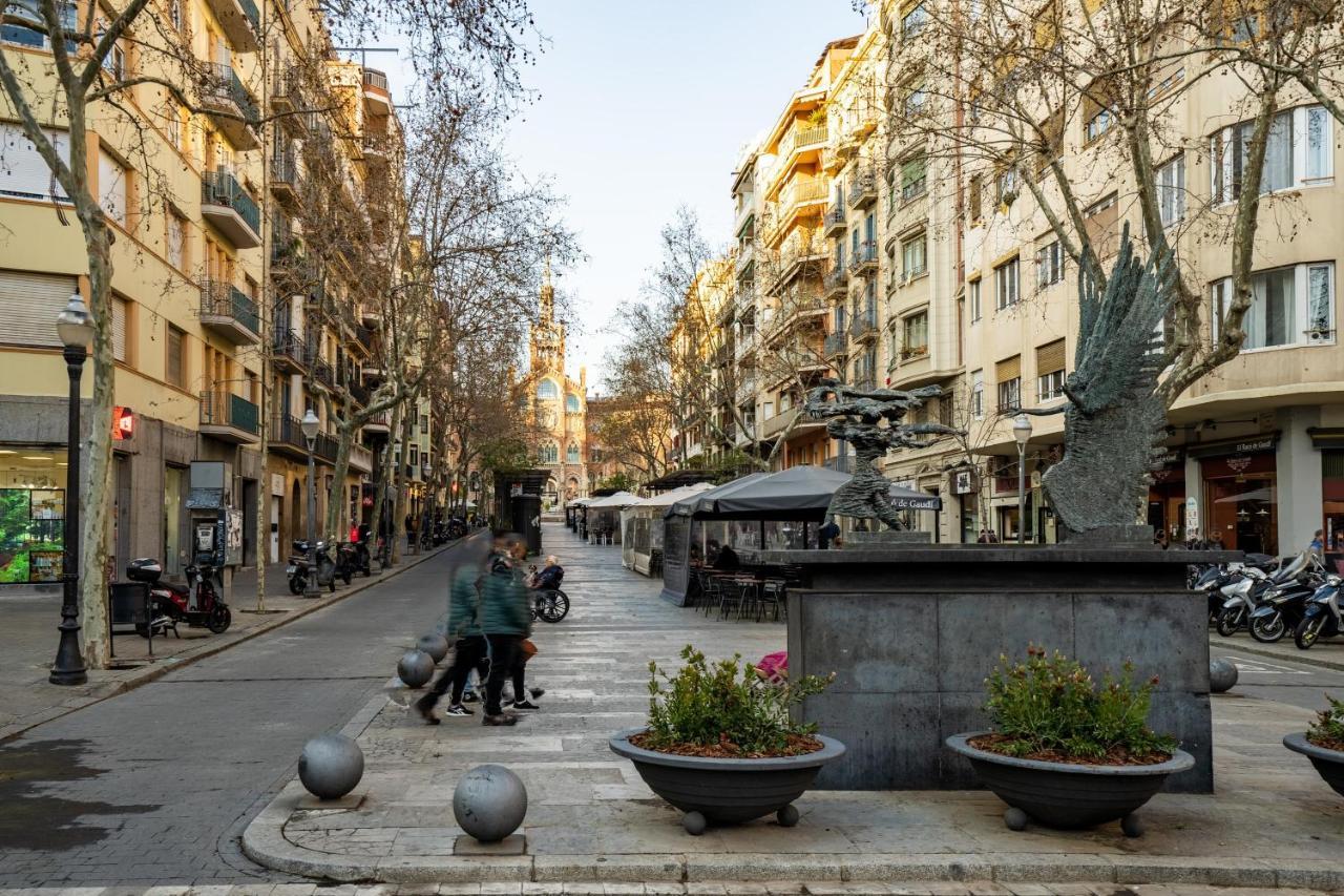Apartamento Fridays Flats Whisper-Quiet Near Sagrada'S Heart Barcelona Exterior foto