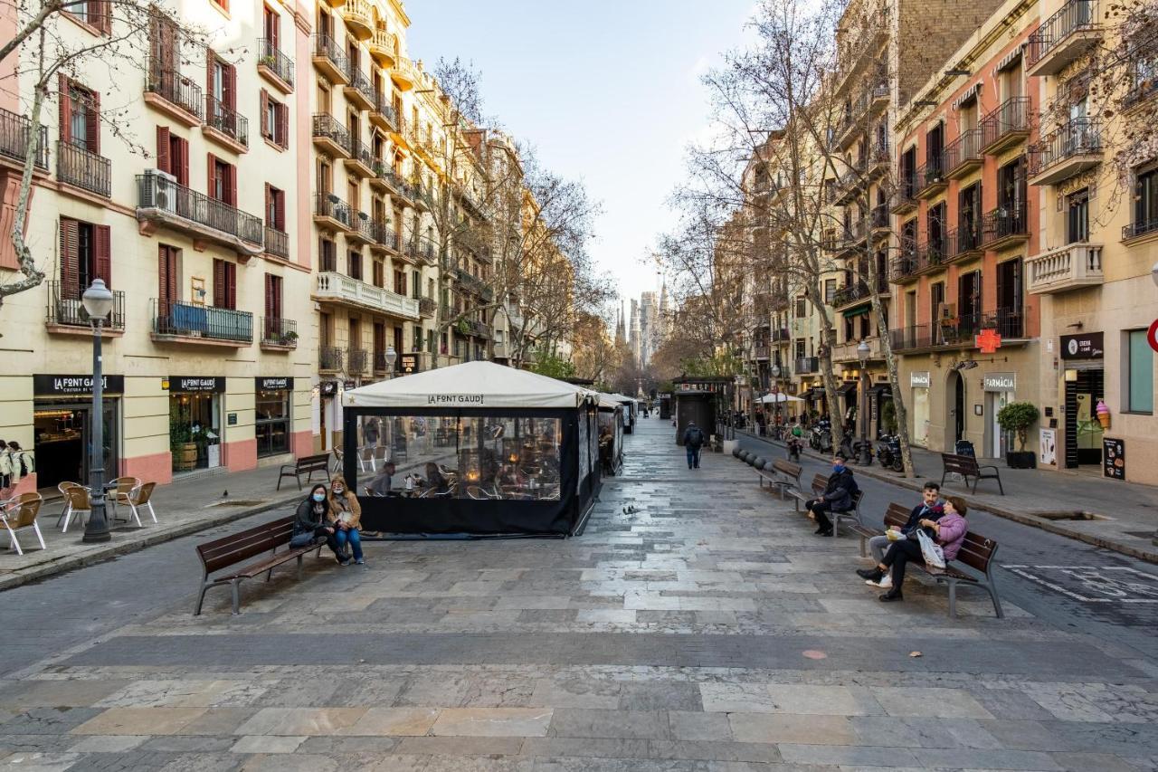 Apartamento Fridays Flats Whisper-Quiet Near Sagrada'S Heart Barcelona Exterior foto