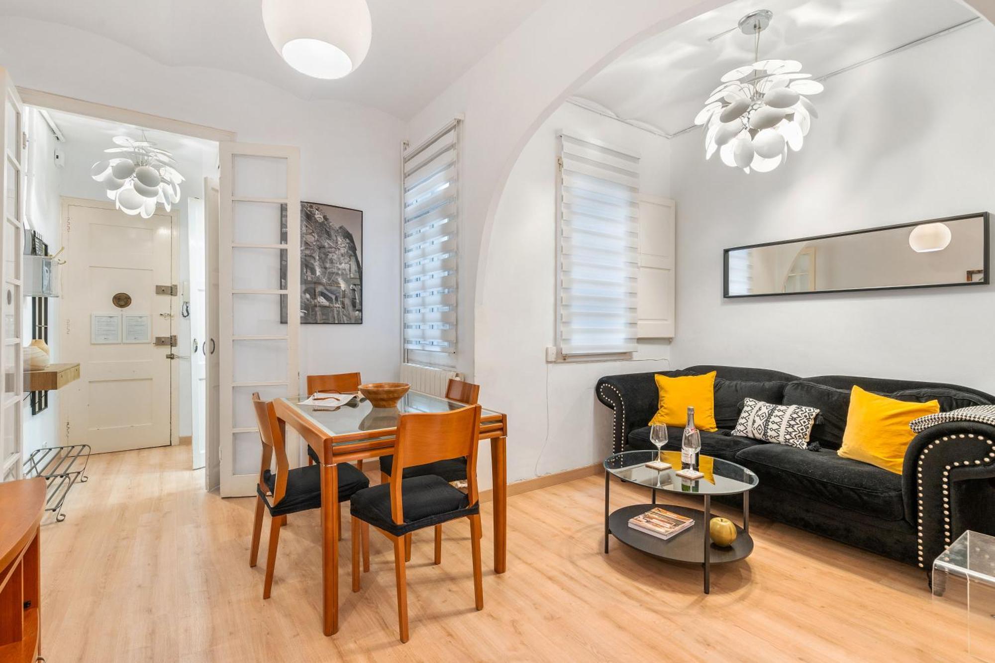 Apartamento Fridays Flats Whisper-Quiet Near Sagrada'S Heart Barcelona Exterior foto