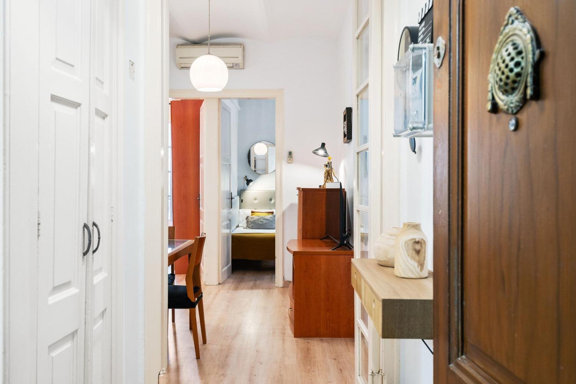 Apartamento Fridays Flats Whisper-Quiet Near Sagrada'S Heart Barcelona Exterior foto