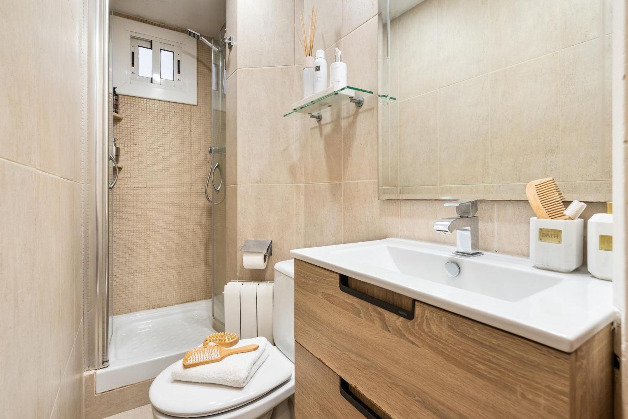 Apartamento Fridays Flats Whisper-Quiet Near Sagrada'S Heart Barcelona Exterior foto