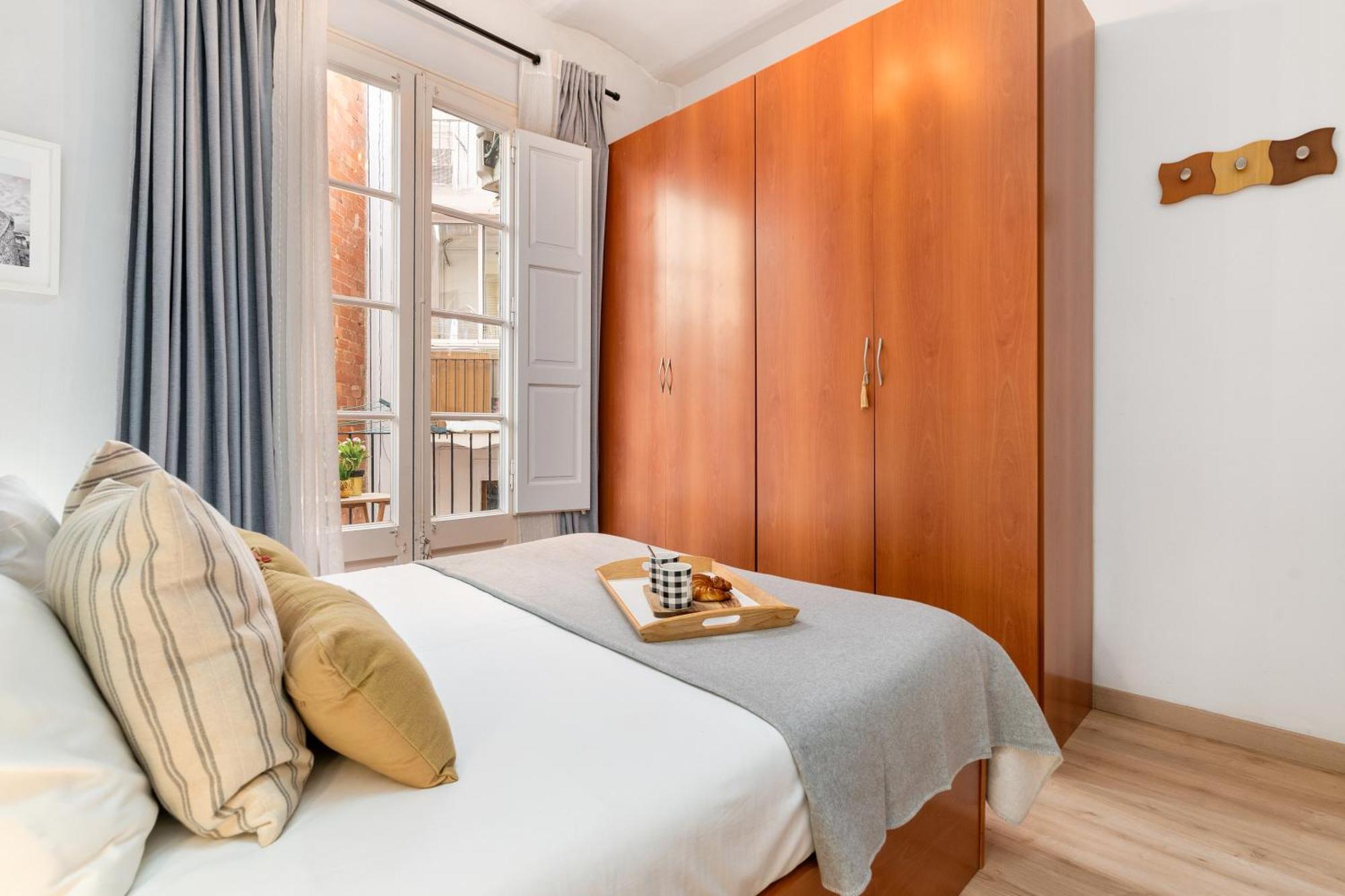 Apartamento Fridays Flats Whisper-Quiet Near Sagrada'S Heart Barcelona Exterior foto